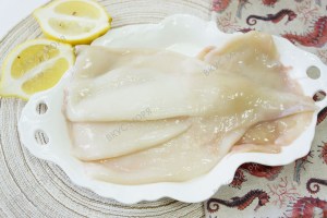 Кальмар тушка очищенная мороженая, 500 г