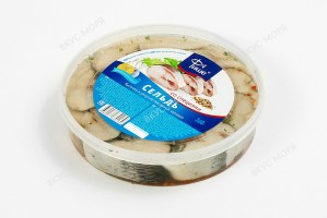 Сельдь кусочки   со специями  в уксусно-масляной заливке  «Фирменный посол», 360 г